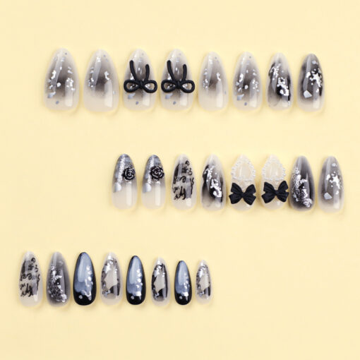 Black Press On Nails mit 3D Schleife, Perlen und Herz – Bild 3