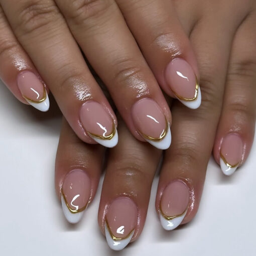 French Nude Press On Nails mit 3D Goldstreifen – Bild 2