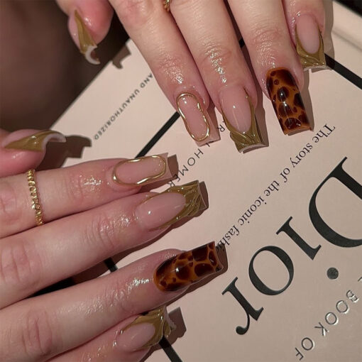 Grüne Press On Nails mit Wellenmuster Tortoise und Leopard Design – Bild 2